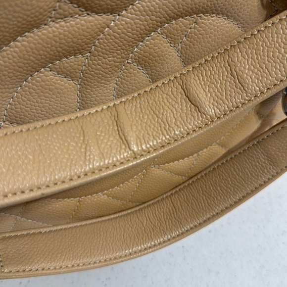 Chanel CC Quilted Shoulder Bag Caviar Beige Large Shopping Tote - Picture 13 of 16